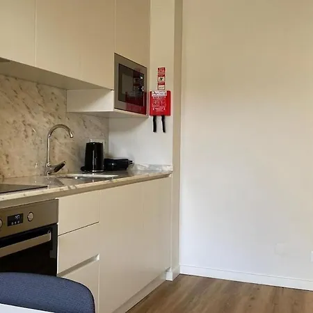 - Trindade With Ac And Parking Porto